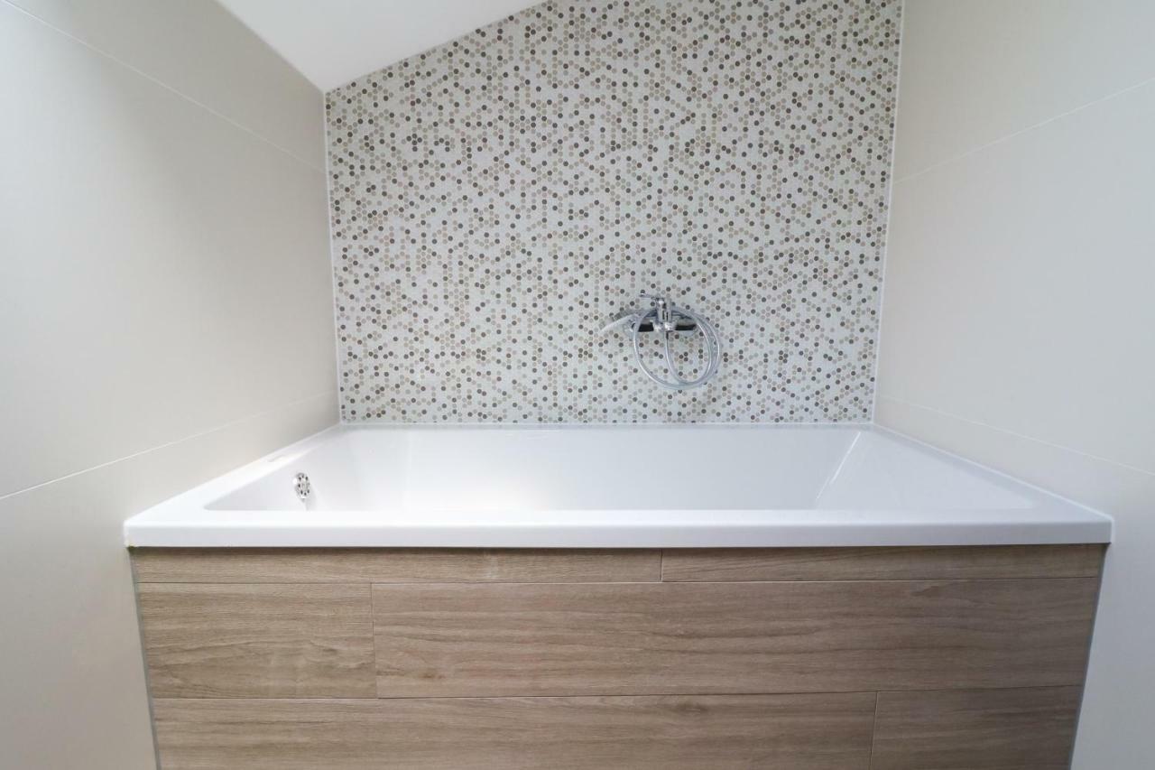 Brand New Apartment In Malinska Exterior photo